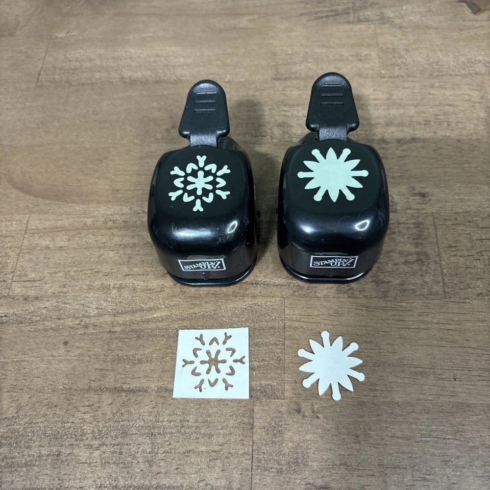 Stampin' Up! Snowflake & Snow Blossom Paper Shaper Whale Tale Punch